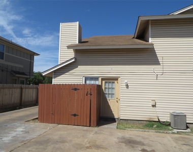 2217 Katy Ln - Photo Thumbnail 1
