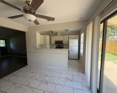 9405 Newberry Dr - Photo Thumbnail 17