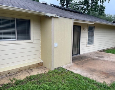 9405 Newberry Dr - Photo Thumbnail 23
