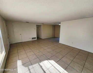 7127 Prellie Street - Photo Thumbnail 3