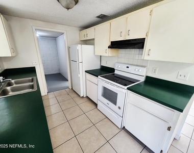 7127 Prellie Street - Photo Thumbnail 6