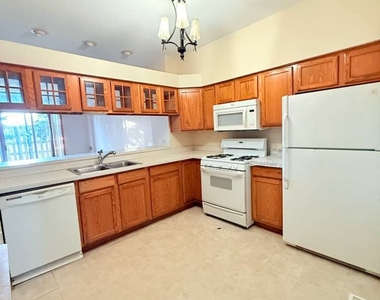 705 Blossom Court - Photo Thumbnail 2