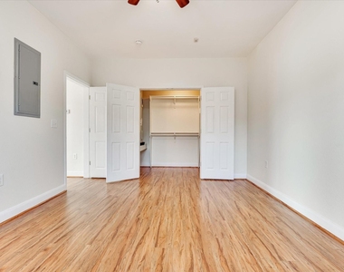 10102 Neuens Road - Photo Thumbnail 7