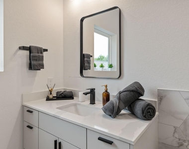 5502 Texas Street - Photo Thumbnail 25
