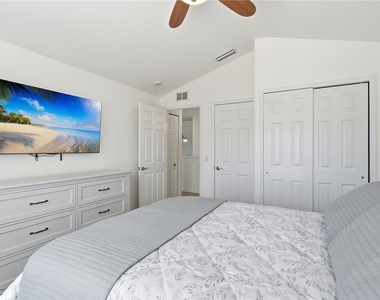 11029 Mill Creek Way - Photo Thumbnail 22