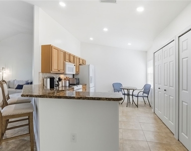 11029 Mill Creek Way - Photo Thumbnail 4