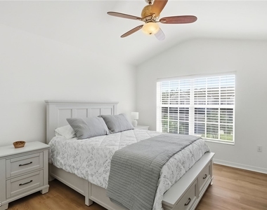 11029 Mill Creek Way - Photo Thumbnail 21
