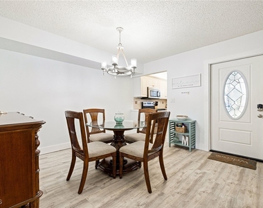 25740 Hickory Boulevard - Photo Thumbnail 10