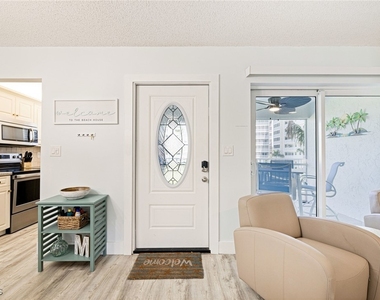 25740 Hickory Boulevard - Photo Thumbnail 3
