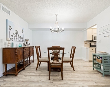 25740 Hickory Boulevard - Photo Thumbnail 11