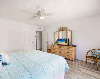 25740 Hickory Boulevard - Photo Thumbnail 20