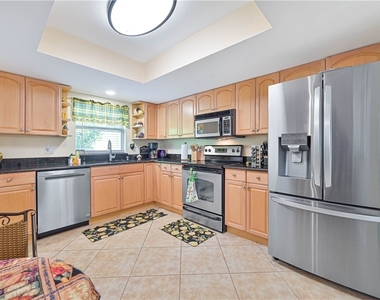 572 105th Avenue N - Photo Thumbnail 17