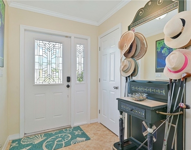 572 105th Avenue N - Photo Thumbnail 9