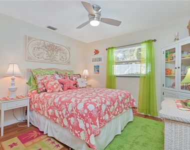 572 105th Avenue N - Photo Thumbnail 24
