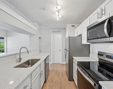 10990 West Road - Photo Thumbnail 11