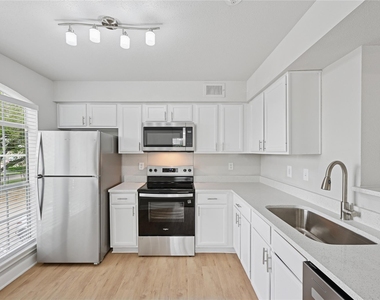 10990 West Road - Photo Thumbnail 13
