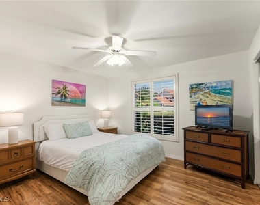 636 Windsor Square - Photo Thumbnail 13