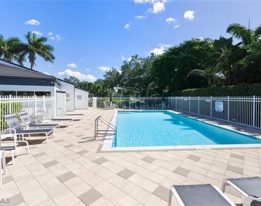 636 Windsor Square - Photo Thumbnail 26