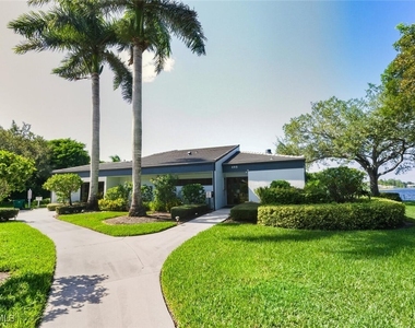 636 Windsor Square - Photo Thumbnail 25