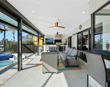50 Copperfield Court - Photo Thumbnail 2