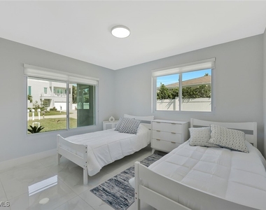 532 103rd Avenue N - Photo Thumbnail 13