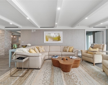 9051 Gulf Shore Drive - Photo Thumbnail 6