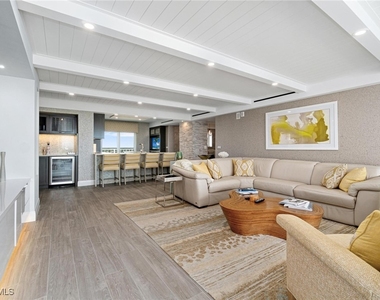 9051 Gulf Shore Drive - Photo Thumbnail 7