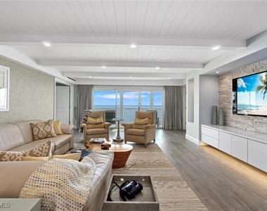 9051 Gulf Shore Drive - Photo Thumbnail 3