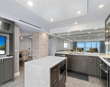 9051 Gulf Shore Drive - Photo Thumbnail 15