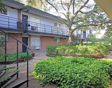 918 Heights Blvd Boulevard - Photo Thumbnail 5