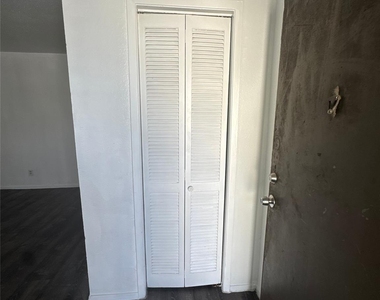 6200 W Tidwell Road - Photo Thumbnail 10