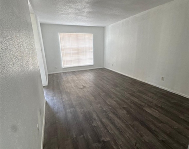 6200 W Tidwell Road - Photo Thumbnail 4