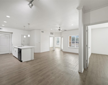 11925 Jones Road - Photo Thumbnail 7