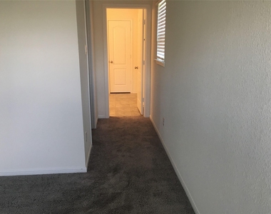 10429 Sherwin Pass Drive - Photo Thumbnail 7