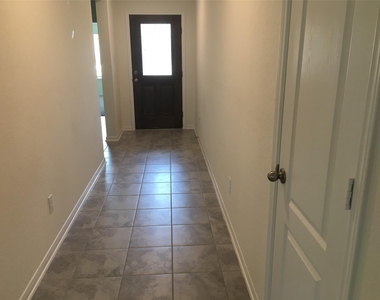 10429 Sherwin Pass Drive - Photo Thumbnail 9