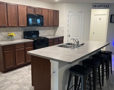 10429 Sherwin Pass Drive - Photo Thumbnail 1