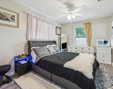 3808 Cochran Street - Photo Thumbnail 8