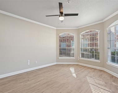 10990 West Road - Photo Thumbnail 16