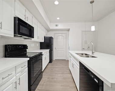 11925 Jones Road - Photo Thumbnail 12