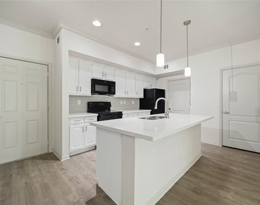 11925 Jones Road - Photo Thumbnail 9