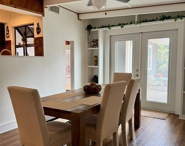 3012 Grand View Avenue - Photo Thumbnail 11