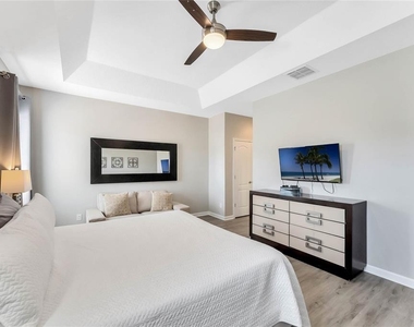 4348 Acorn Court - Photo Thumbnail 12