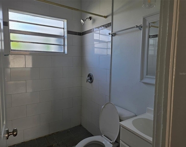 403 Avenue J Se - Photo Thumbnail 6
