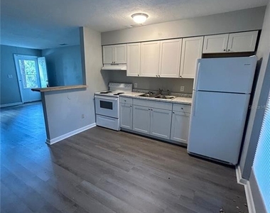 2212 Se 36th Terrace - Photo Thumbnail 1