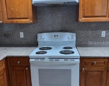 25385 Sandhill Boulevard - Photo Thumbnail 8