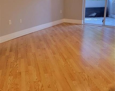5168 Northridge Road - Photo Thumbnail 6