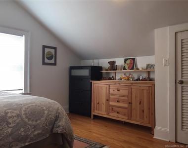 209 Willard Street - Photo Thumbnail 10