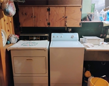 227 Parklane Dr - Photo Thumbnail 13
