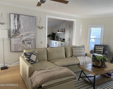 408 Park Place Avenue - Photo Thumbnail 7