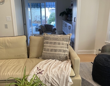 408 Park Place Avenue - Photo Thumbnail 8